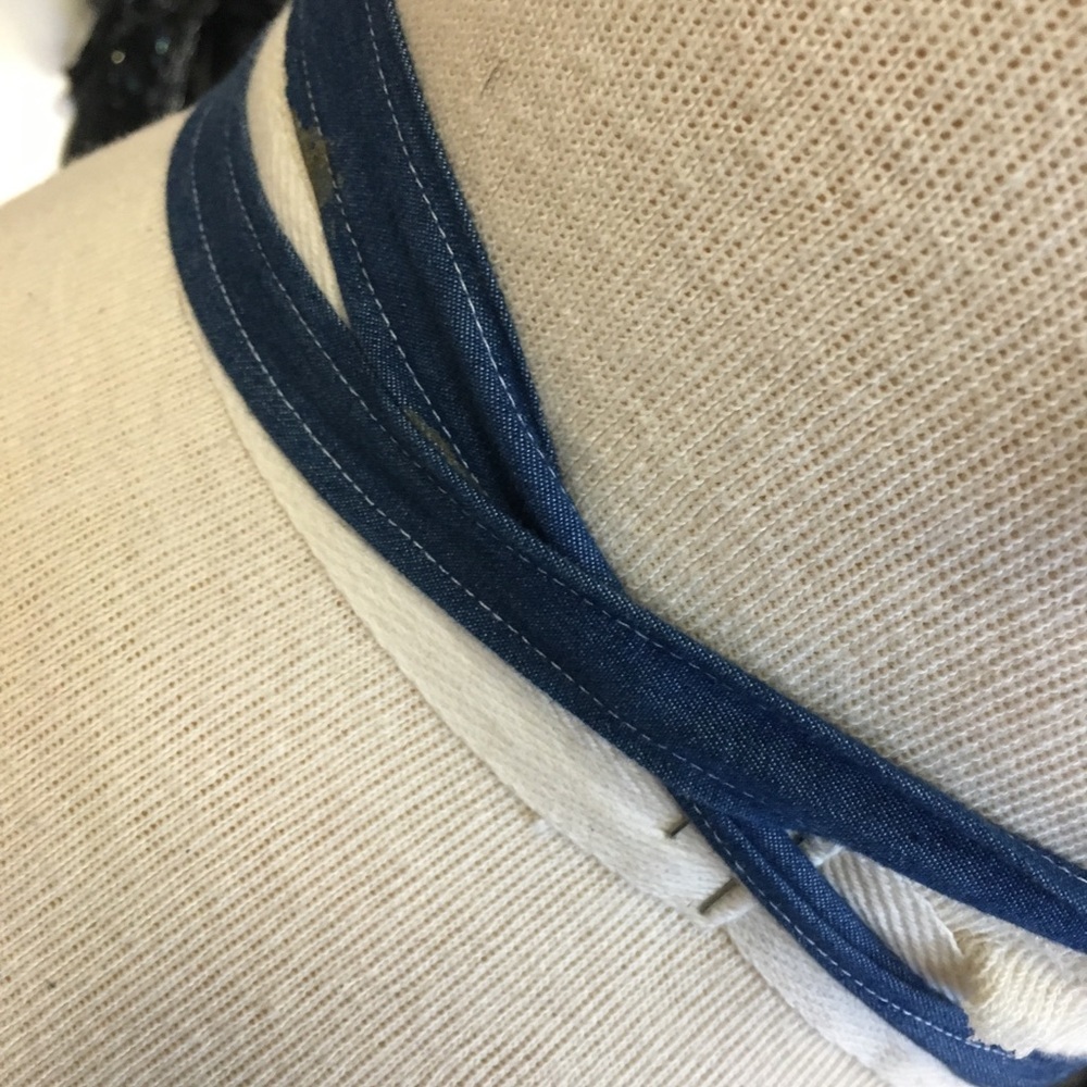 Blue denim backless top - Picture 4 of 7